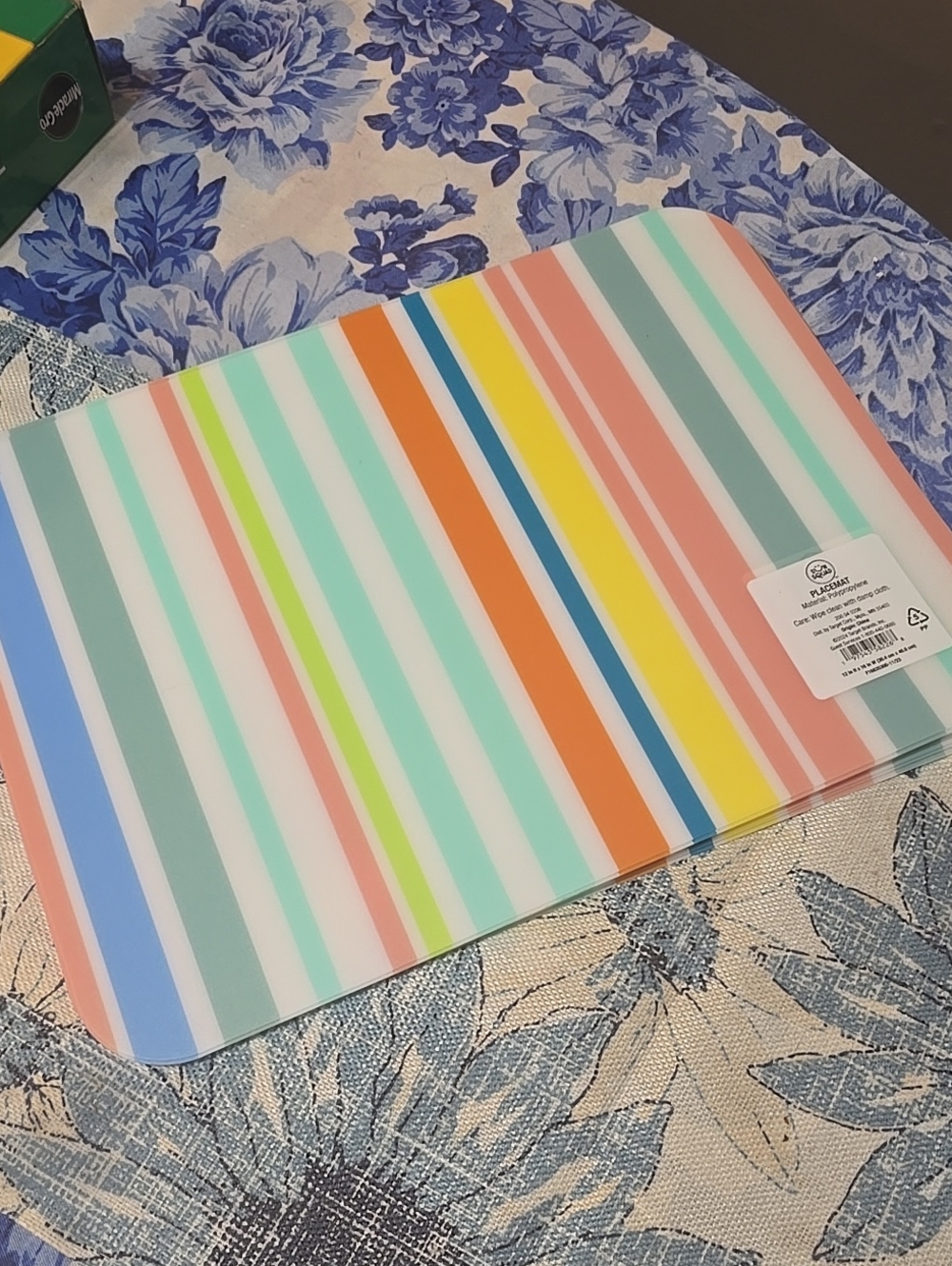 ❤️5/$25 New Sunsquad 10 Wipe Away Placemats